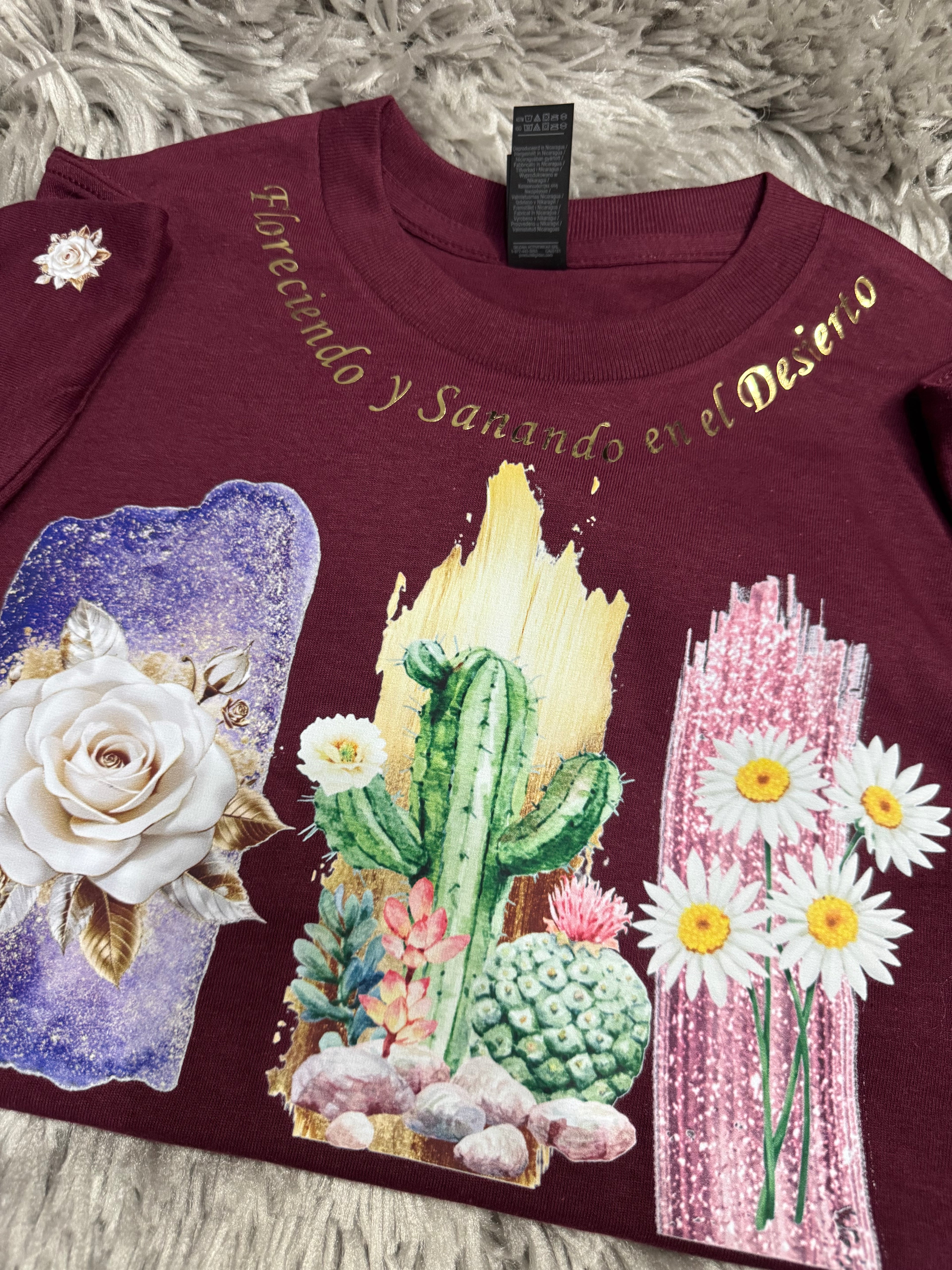 Camisa “Floreciendo y Sanando en el Desierto”