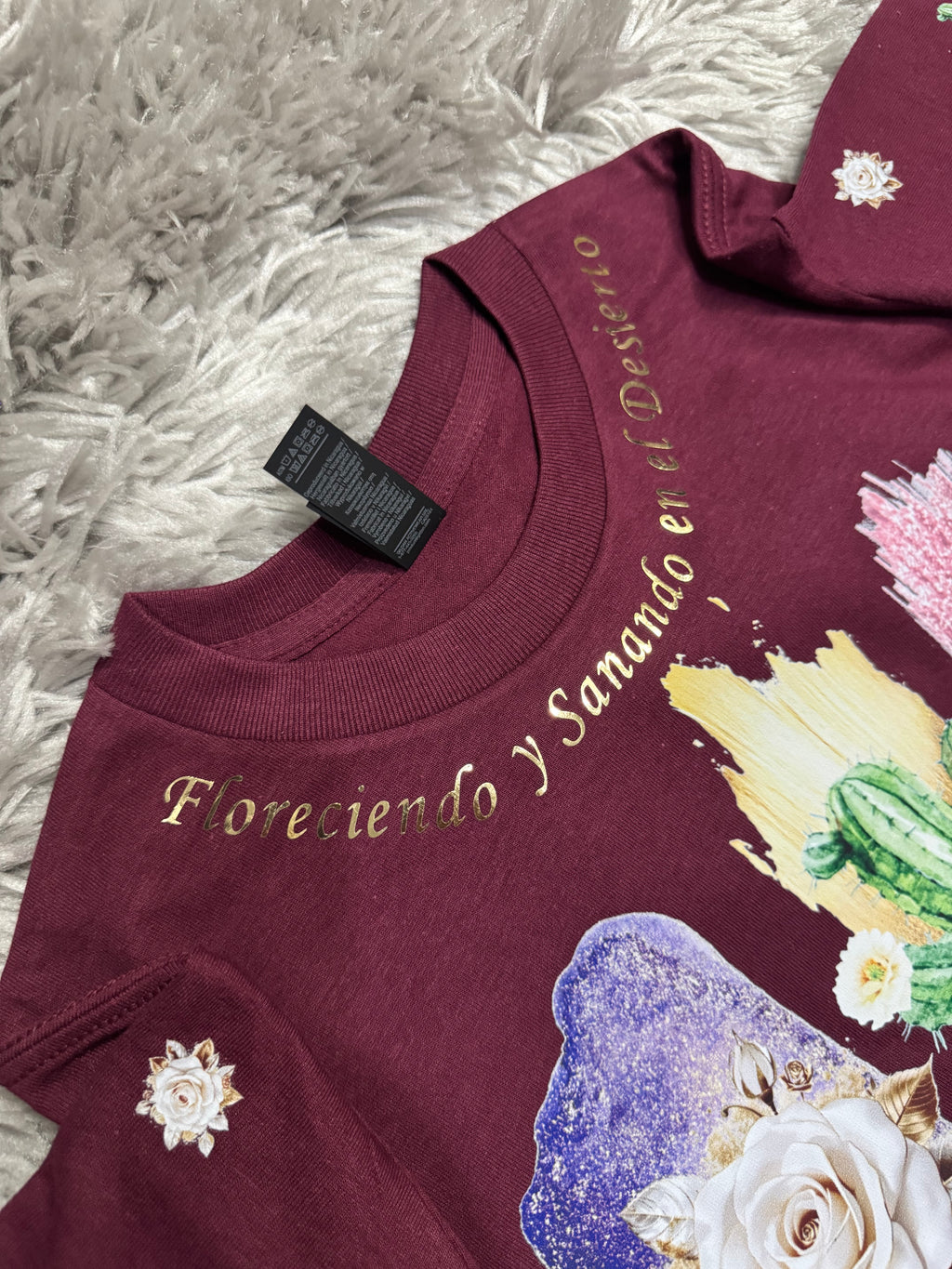 Camisa “Floreciendo y Sanando en el Desierto”